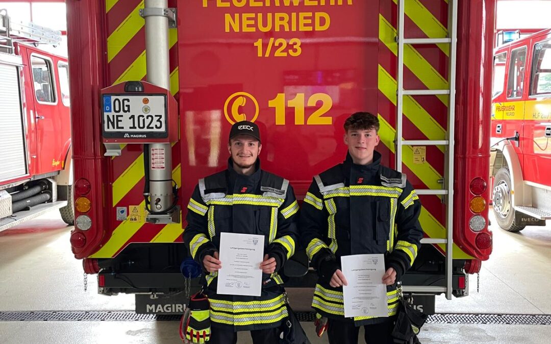 Zwei neue Sprechfunker für die Feuerwehr Neuried